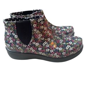 Alegria Climatease Wild Flower Rain Boots‎ Size 6-6.5